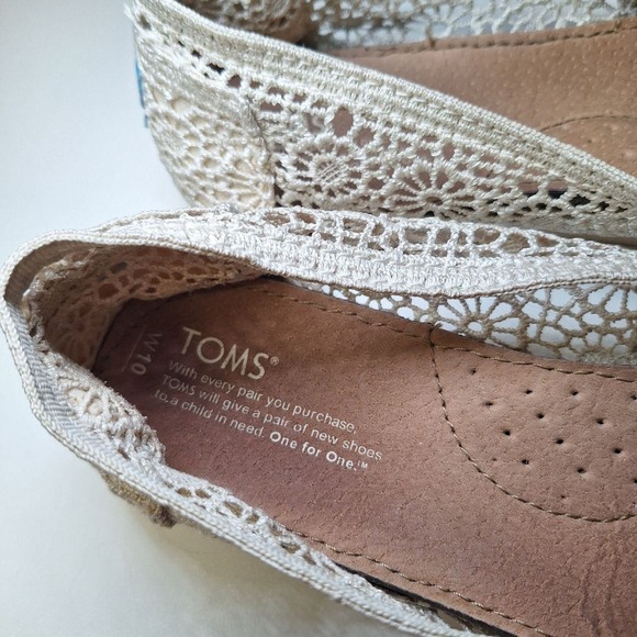 TOMS Womens Beige Crochet Lace Flats Slip On Loafers Shoes Size 10 - Picture 6 of 8